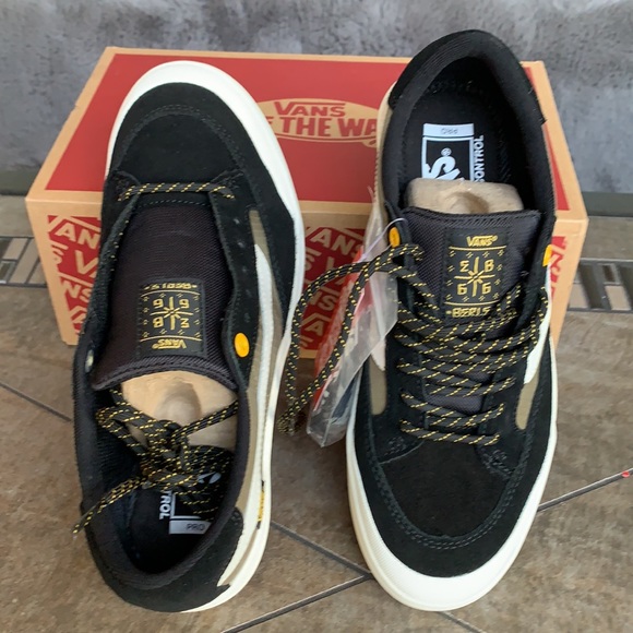 VANS BERLE PRO SURPLUS BLACK/MILITARY WMNS - Picture 9 of 15
